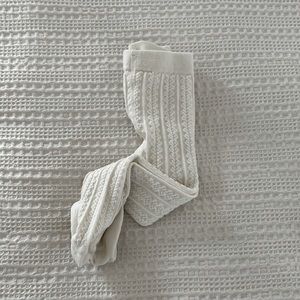 Like NEW! H&M baby girl Cream Patterned tights 2-6M